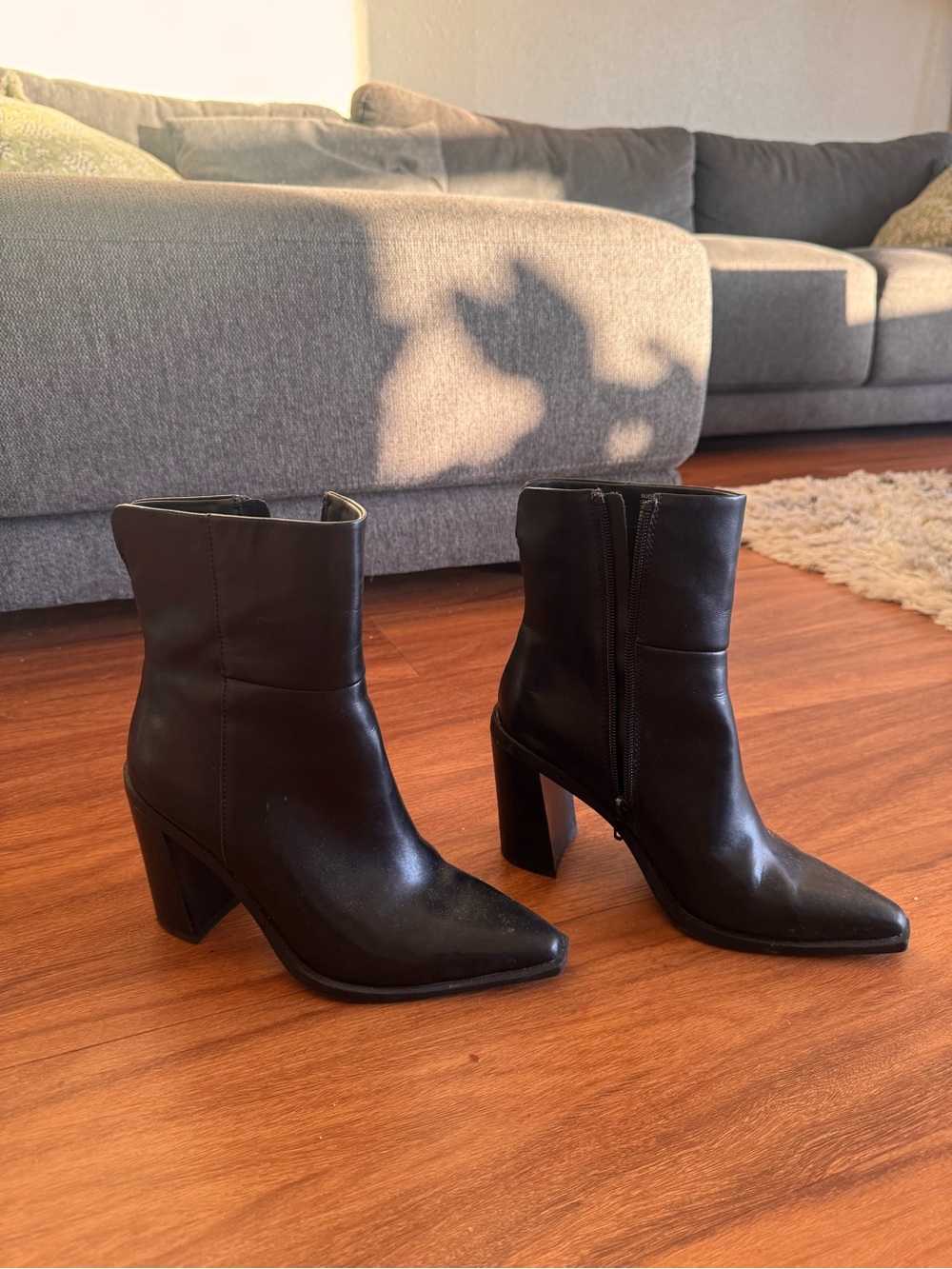 Steve Madden Black Pointed Toe Leather Ankle Booties with Block Heel